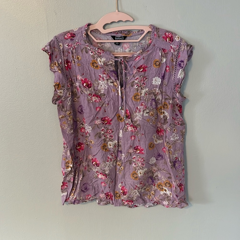 Lilac floral top. Women’s small